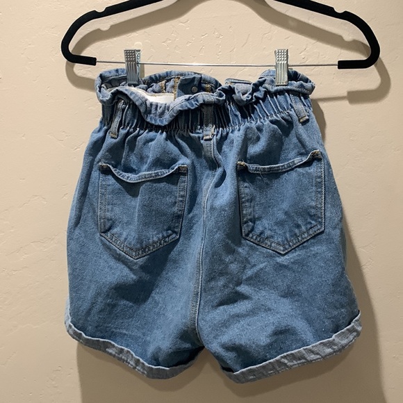 Denim Blvd for Los Angles Mom shorts - Picture 3 of 4